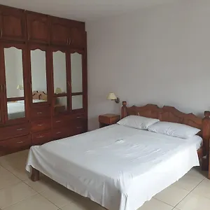 Apartment Palmont Commercial Self-catering -, Beau Vallon (Mahe)