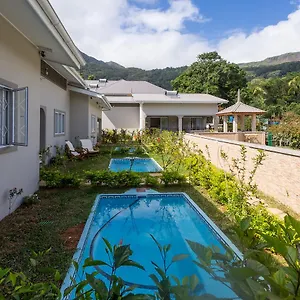Chalet Beau Vallon Villa Chalets, Beau Vallon (Mahe)