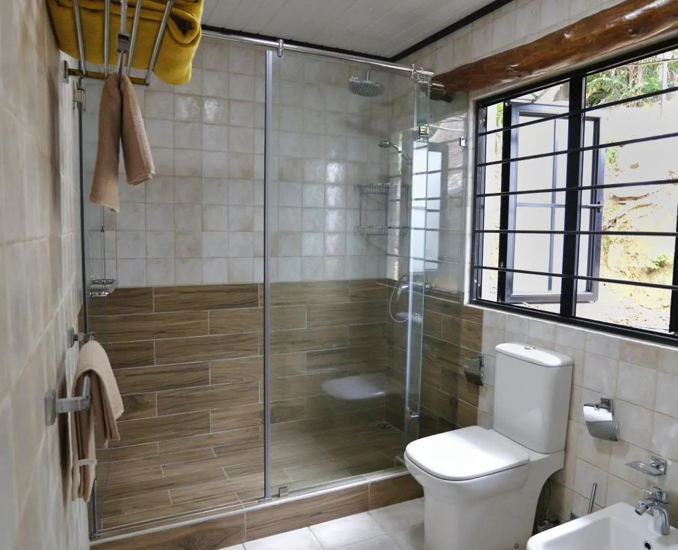 The Salty Palms Apartment Beau Vallon  Seychelles