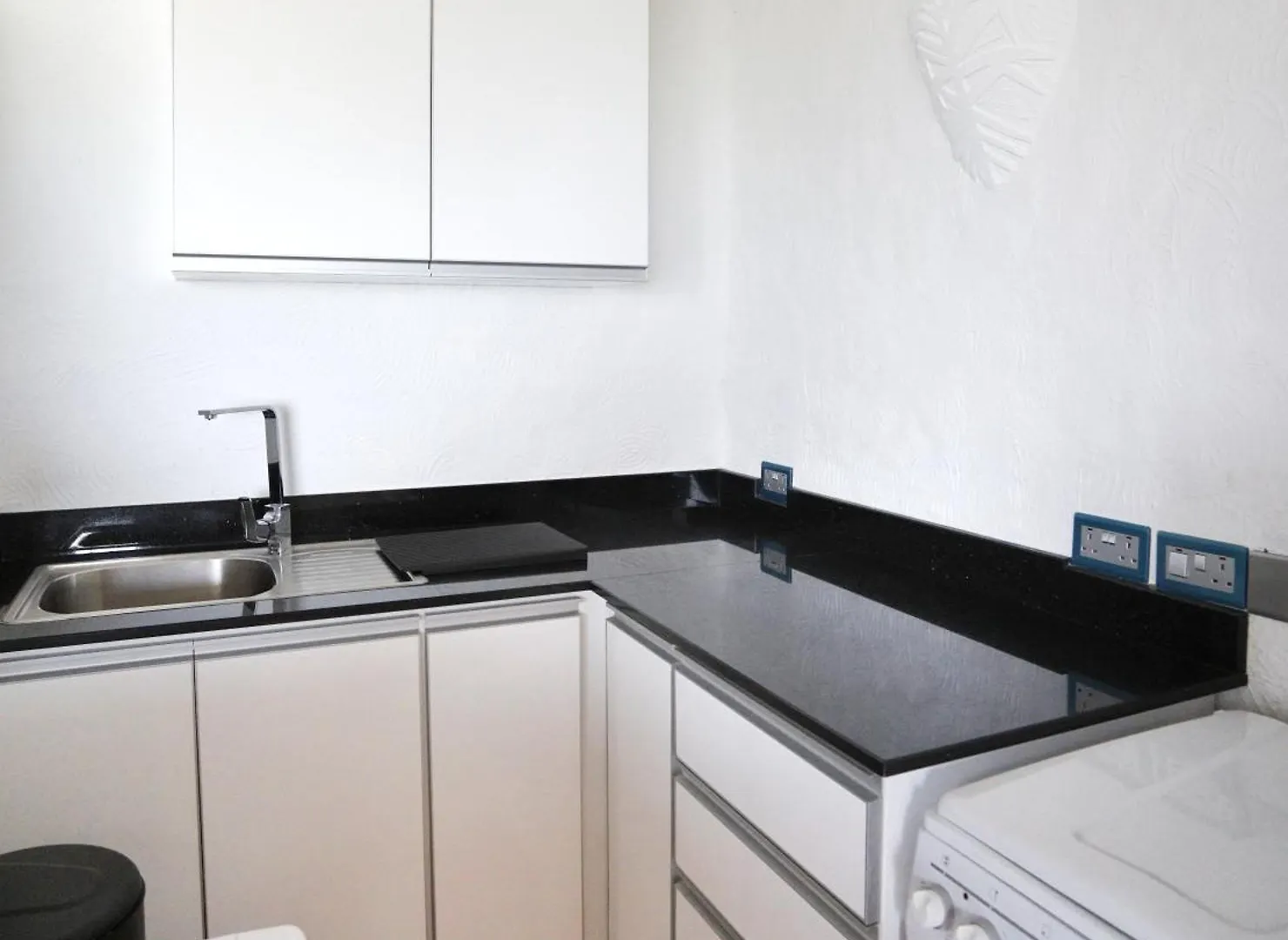 The Salty Palms Apartment Beau Vallon
