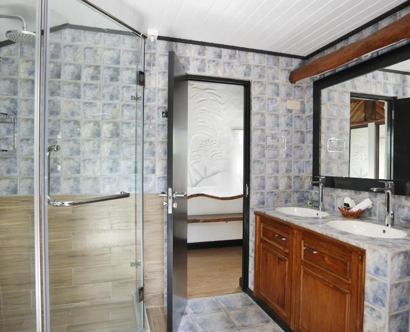 The Salty Palms Apartment Beau Vallon  Seychelles